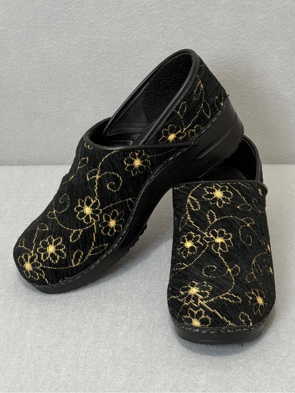 Dansko Women Sz 42, 12 Black Gold Tapestry Embroidered Shoes Floral Comfort Clog